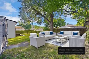 1114 NW 39th St, Miami, FL 33127 - Photo 19