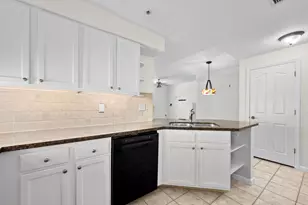 245 Murcia Dr, Jupiter, FL 33458 - Photo 9