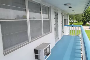 375 Camden P, West Palm Beach, FL 33417 - Photo 13