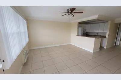 375 Camden P, West Palm Beach, FL 33417 - Photo 3