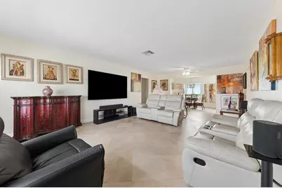 709 SW 15th Street, Boynton Beach, FL 33426 - Photo 3