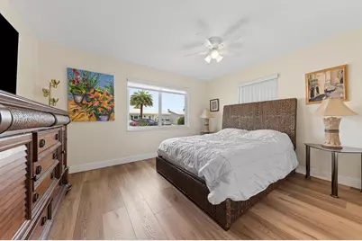 709 SW 15th Street, Boynton Beach, FL 33426 - Photo 9