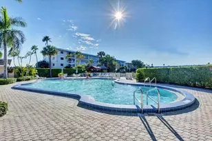 2616 N Garden Dr N, Lake Worth, FL 33461 - Photo 3