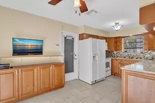 4041 NE 18th Ter, Pompano Beach, FL 33064 - Photo 19