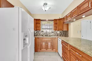 4041 NE 18th Ter, Pompano Beach, FL 33064 - Photo 5