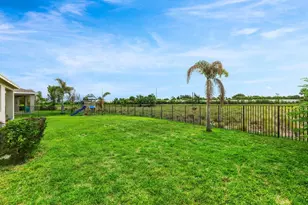 2770 NE Breezeway Cir, Ocean Breeze, FL 34957 - Photo 29
