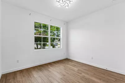 2770 NE Breezeway Circle, Ocean Breeze, FL 34957 - Photo 9