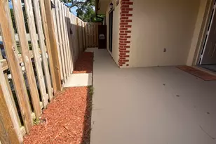 4302 Woodstock Dr, West Palm Beach, FL 33409 - Photo 3
