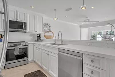 220 Celestial Way #6, Juno Beach, FL 33408 - Photo 7