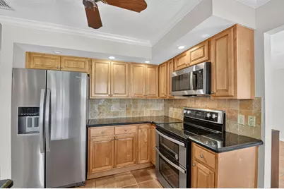 2400 SW 23rd Cranbrook Drive, Boynton Beach, FL 33436 - Photo 13