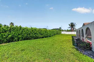 2400 SW 23rd Cranbrook Dr, Boynton Beach, FL 33436 - Photo 55