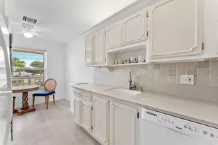 1110 Boxwood Dr, Delray Beach, FL 33445 - Photo 7