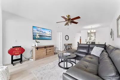 1110 Boxwood Drive #202, Delray Beach, FL 33445 - Photo 5