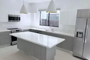 310 SW 9th St, Fort Lauderdale, FL 33315 - Photo 3