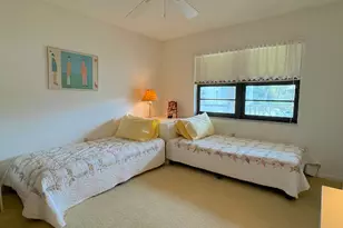 9 Stratford Dr E, Boynton Beach, FL 33436 - Photo 9