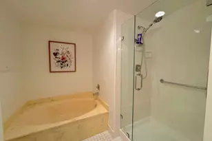 9 Stratford Dr E, Boynton Beach, FL 33436 - Photo 13