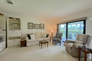 9 Stratford Dr E, Boynton Beach, FL 33436 - Photo 7