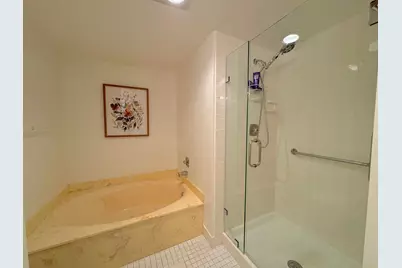 9 Stratford Drive E #B, Boynton Beach, FL 33436 - Photo 13