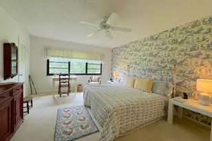 9 Stratford Dr E, Boynton Beach, FL 33436 - Photo 11