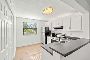 5701 Riverside Dr, Coral Springs, FL 33067 - Photo 3