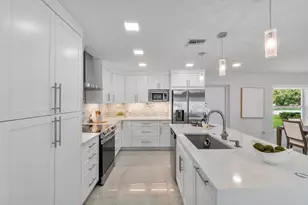 2846 NE 35th Ct, Lighthouse Point, FL 33064 - Photo 5