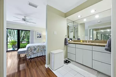18 Ironwood Way N, Palm Beach Gardens, FL 33418 - Photo 11