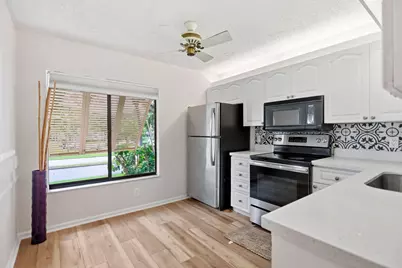 10110 Cedar Point Boulevard #206, Boynton Beach, FL 33437 - Photo 5