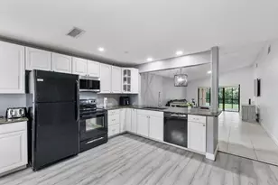 4149 Palm Forest Dr S, Delray Beach, FL 33445 - Photo 3