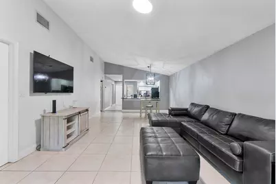4149 Palm Forest Drive S, Delray Beach, FL 33445 - Photo 13