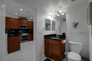 8768 NW 98th Ave, Doral, FL 33178 - Photo 13