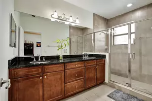 8768 NW 98th Ave, Doral, FL 33178 - Photo 31