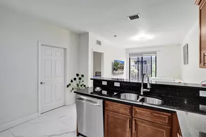8768 NW 98th Avenue #8768, Doral, FL 33178 - Photo 11