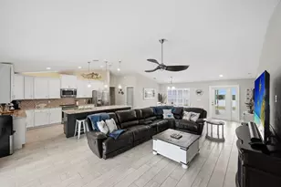 186 NE Dominican Terrace, Port Saint Lucie, FL 34983 - Photo 15