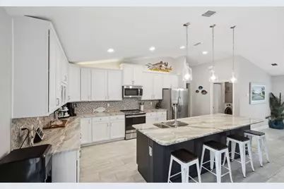 186 NE Dominican Terrace, Port Saint Lucie, FL 34983 - Photo 19
