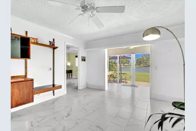 2017 SW Golf Lane #109, Boynton Beach, FL 33426 - Photo 7