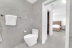 7578 Regency Lake Dr, Boca Raton, FL 33433 - Photo 15