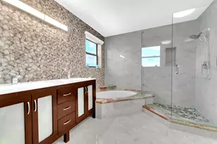 7578 Regency Lake Dr, Boca Raton, FL 33433 - Photo 13