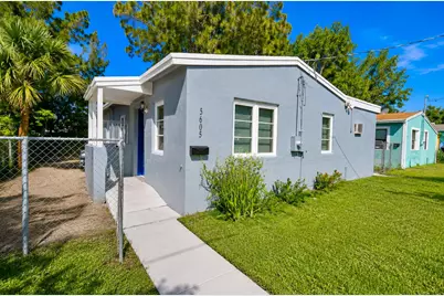 5605 Pinewood Avenue, West Palm Beach, FL 33407 - Photo 9