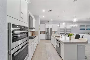 12245 N Baypoint Cir, Parkland, FL 33076 - Photo 9