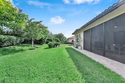 12245 N Baypoint Circle, Parkland, FL 33076 - Photo 7