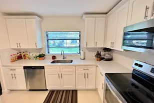 10151 Eaglewood Terrace, Boynton Beach, FL 33436 - Photo 3