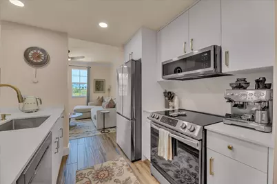 533 NE 3rd Avenue #512, Fort Lauderdale, FL 33301 - Photo 1