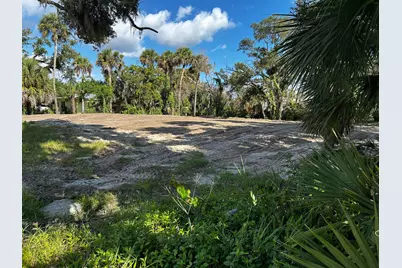525 Acacia Road, Vero Beach, FL 32963 - Photo 3