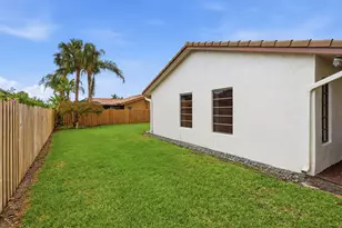 7909 NW 18th Pl, Margate, FL 33063 - Photo 15
