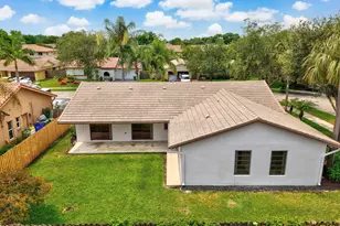 7909 NW 18th Pl, Margate, FL 33063 - Photo 7