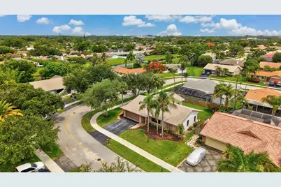 7909 NW 18th Place, Margate, FL 33063 - Photo 43
