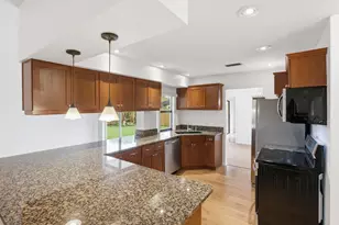 7909 NW 18th Pl, Margate, FL 33063 - Photo 3