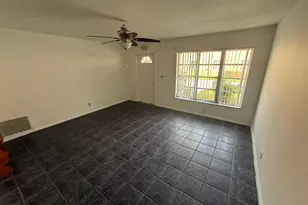 4810 NW 50th Ct, Tamarac, FL 33319 - Photo 3