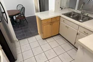 4810 NW 50th Ct, Tamarac, FL 33319 - Photo 13