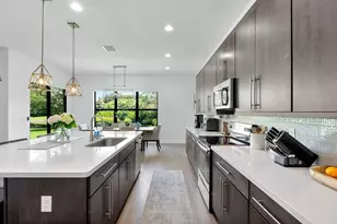 9013 NW 39th St, Coral Springs, FL 33065 - Photo 19